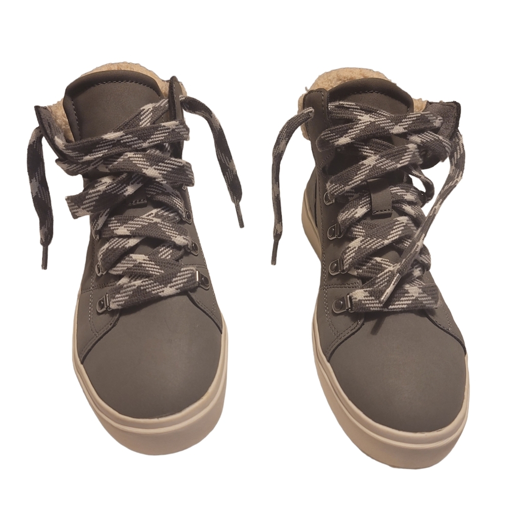 Dr. Scholl's Sneaker Boot - Picture 2 of 11